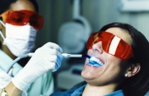 Чистка зубов профессиональными методами