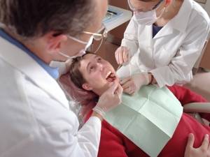 лечение стоматита на осмотре у стоматолога