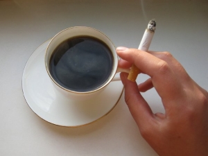 кофе и сигарета